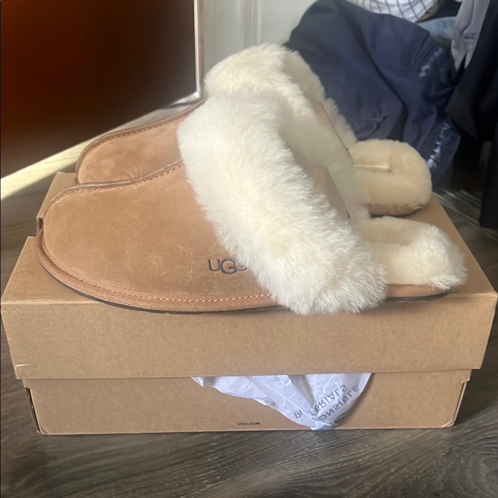 UGG Tan and Cream Sheepskin Slippers Cozy Comfort